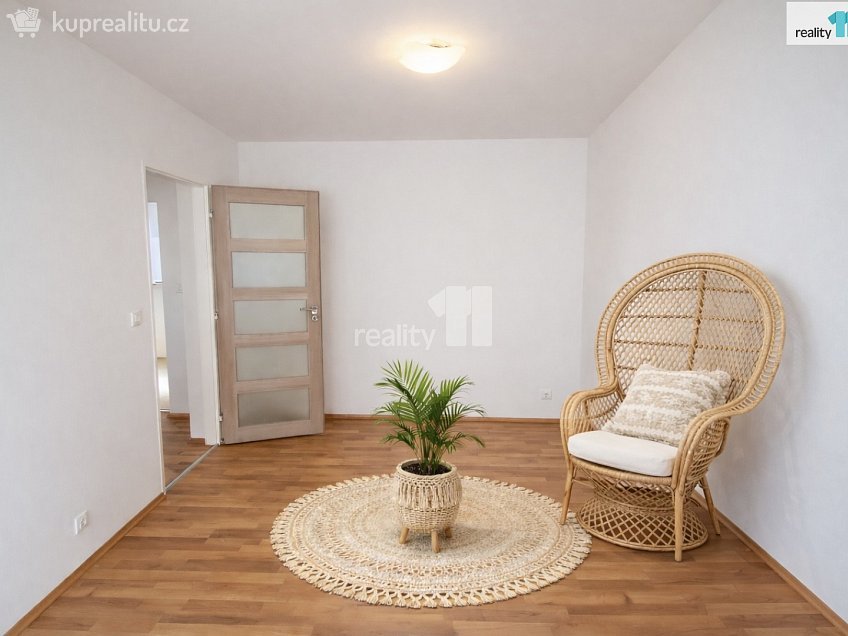 Pronájem bytu 3+kk 78 m^2 Drnovská, Praha 6 