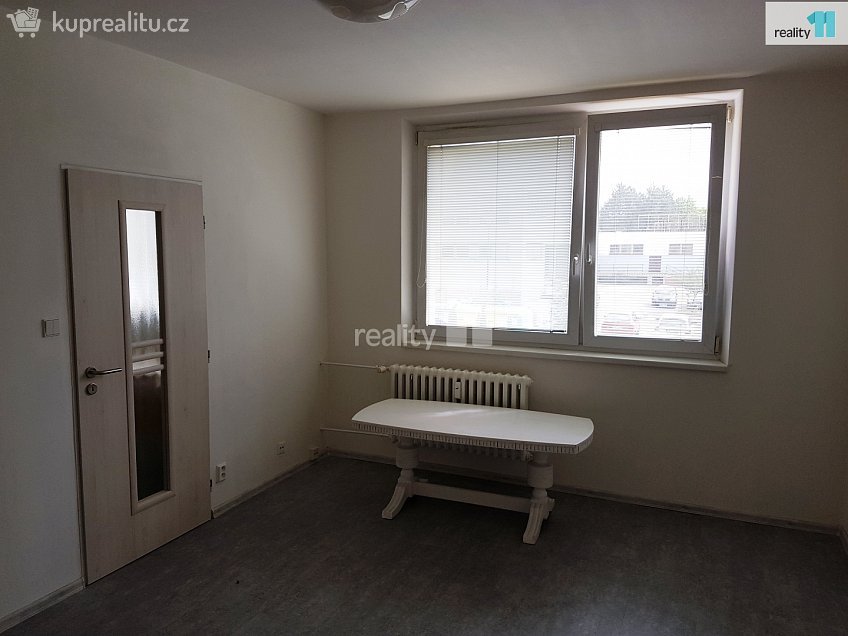 Prodej bytu 2+1 56 m^2 Hlavní, Uherský Brod 