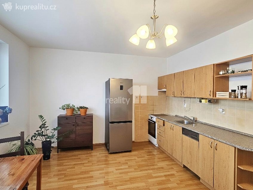 Pronájem bytu 2+kk 58 m^2 Třídvorská, Kolín 