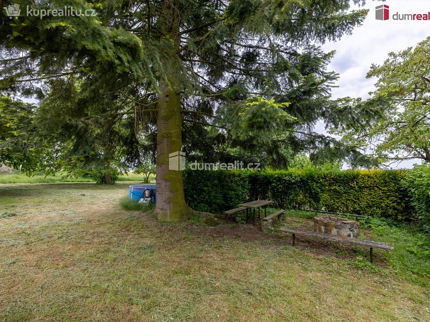 Prodej  zahrady 1647 m^2 Řepín, Řepín 