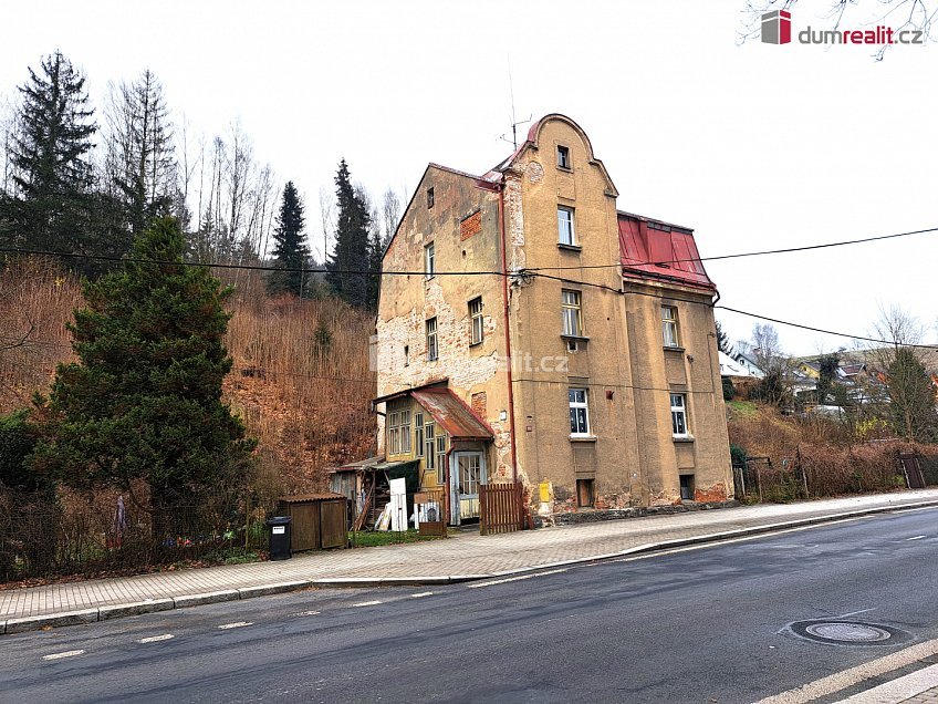 Prodej bytu 3+1 70 m^2 Čs. armády, Kraslice 