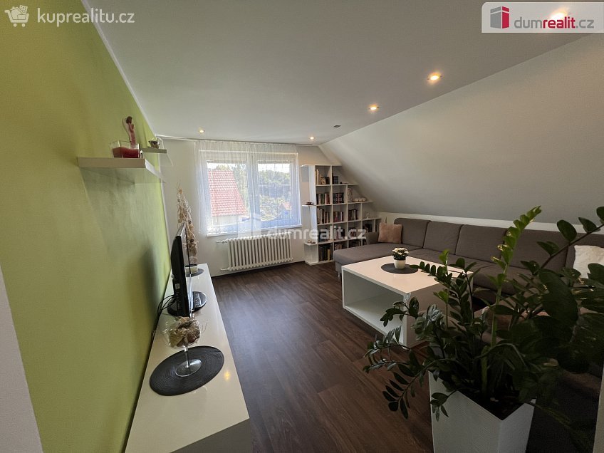 Prodej  rodinného domu 848 m^2 Branky, Branky 