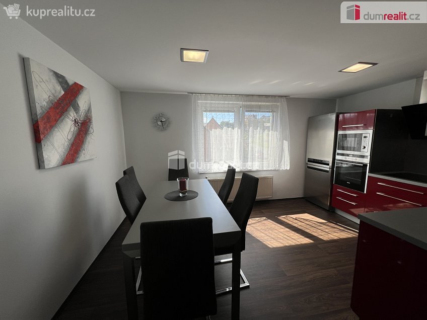 Prodej  rodinného domu 848 m^2 Branky, Branky 