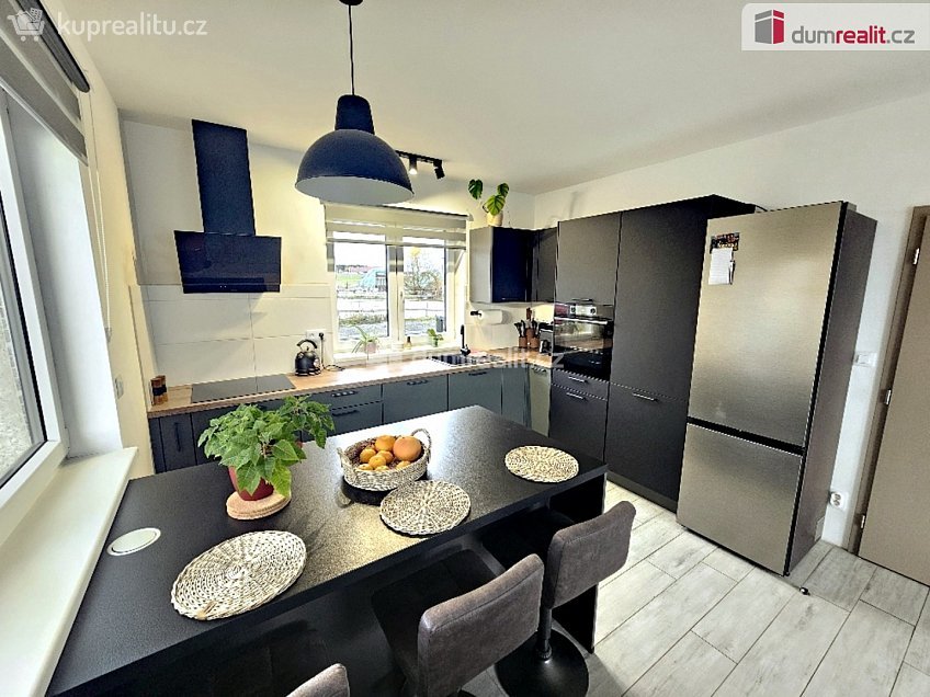 Prodej  rodinného domu 85 m^2 Východní, Úherce 