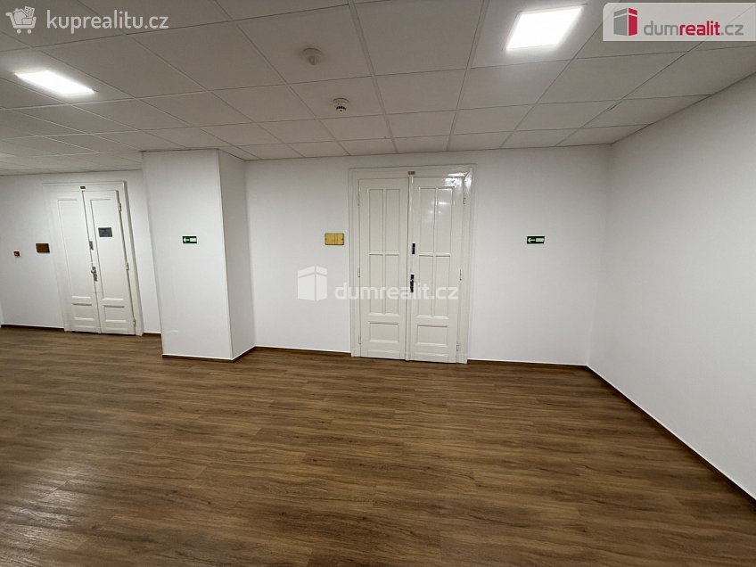 Pronájem  kanceláře 35 m^2 Vodičkova, Praha 1 