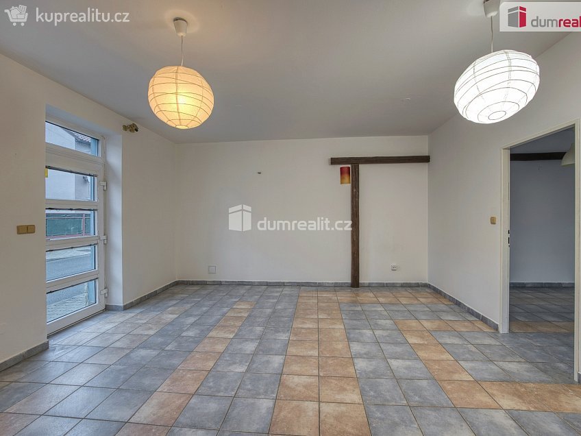 Pronájem bytu 3+kk 100 m^2 Janáčkova, Neratovice 