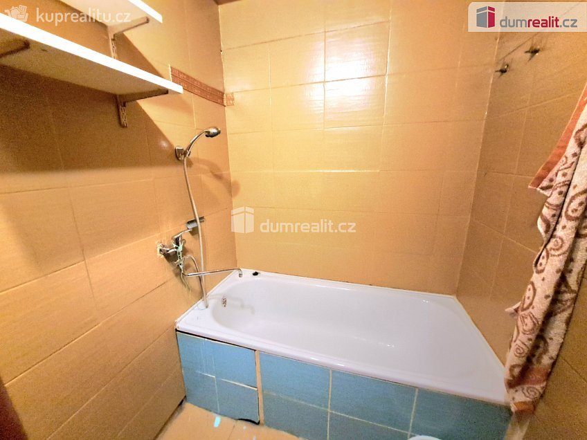 Prodej bytu 2+1 53 m^2 Bukovany, Bukovany 