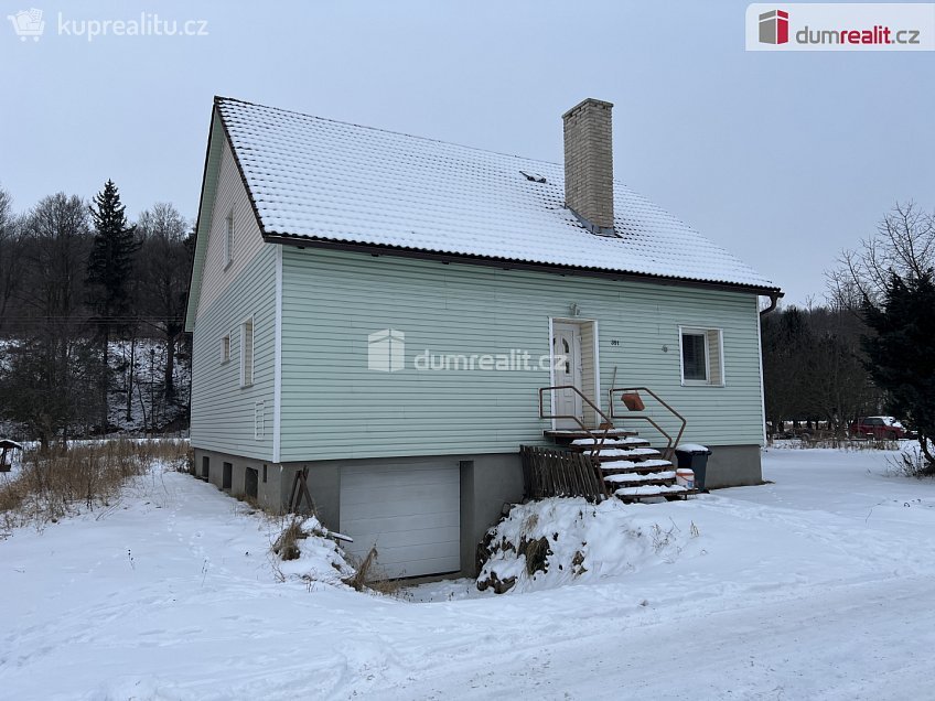 Prodej  rodinného domu 614 m^2 Karlovice, Karlovice 