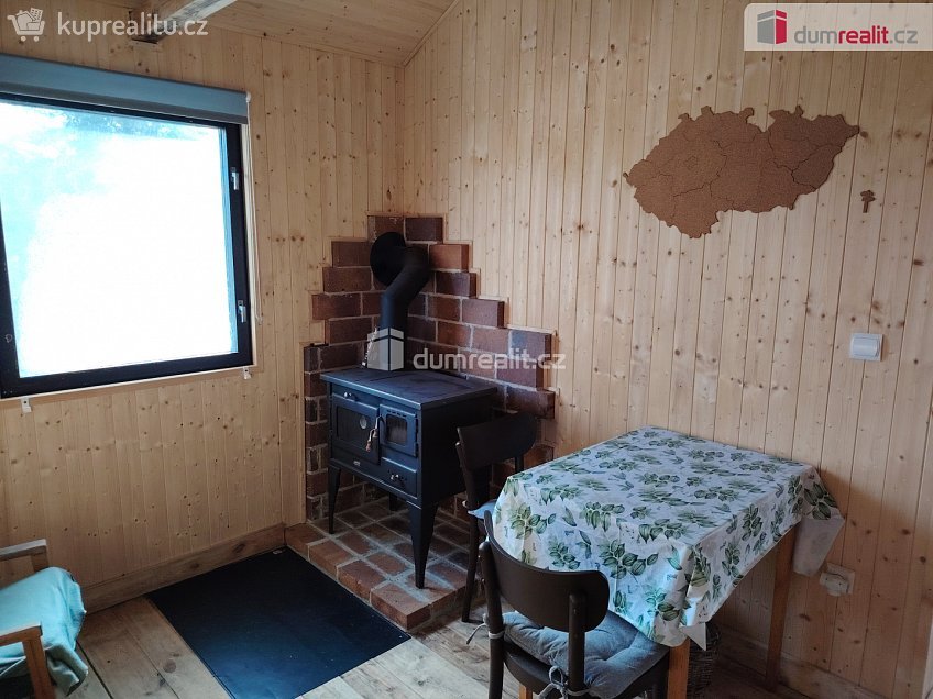 Prodej  chaty 35 m^2 Valdštejnská, Doksy 
