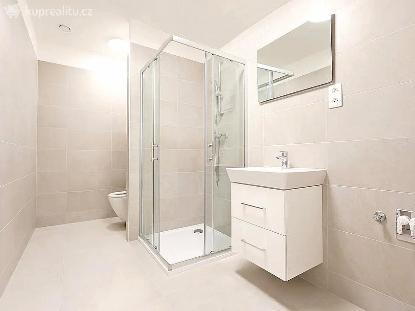 Pronájem bytu 1+kk 44 m^2 Brno, Hor.Heršpice, ul. Jižní, Brno 61900