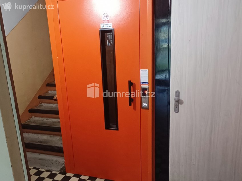 Pronájem bytu 1+1 29 m^2 Plavební, Děčín 