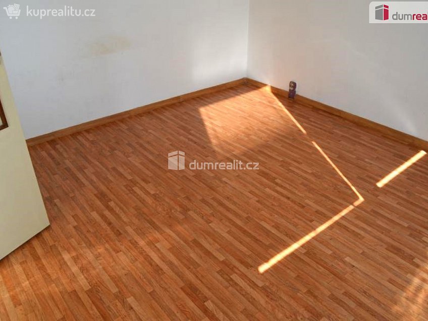 Pronájem bytu 1+1 29 m^2 Plavební, Děčín 