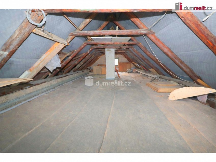 Pronájem  rodinného domu 75 m^2 Na Košíku, Praha 15 