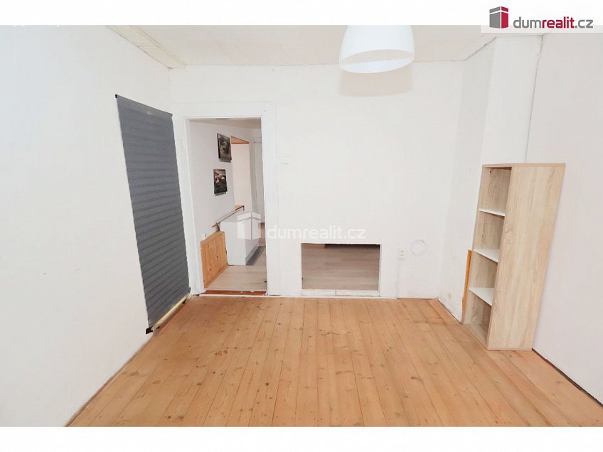 Pronájem  rodinného domu 75 m^2 Na Košíku, Praha 15 