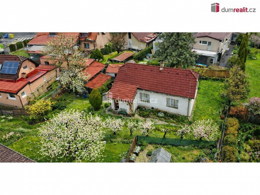 Pronájem  rodinného domu 75 m^2 Na Košíku, Praha 15 