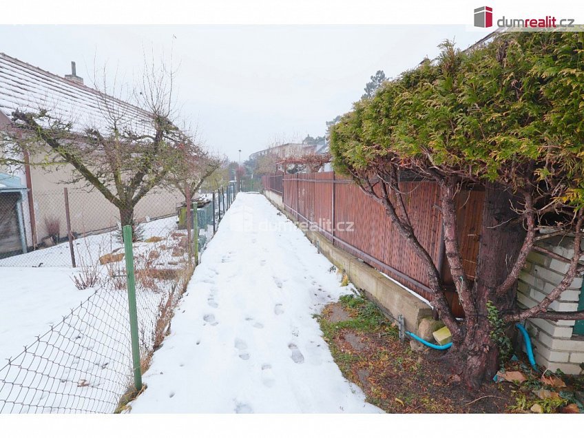 Pronájem  rodinného domu 75 m^2 Na Košíku, Praha 15 