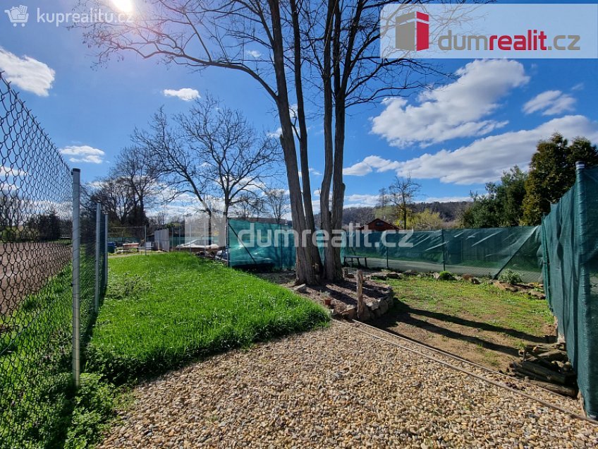 Prodej  zahrady 135 m^2 V Cihelnách, Veltrusy 
