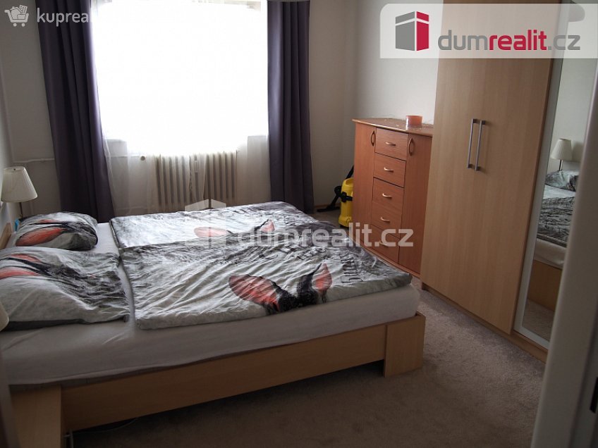 Pronájem bytu 2+1 56 m^2 Masarykova, Ostrov 