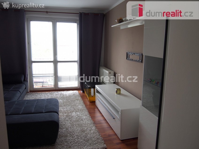 Pronájem bytu 2+1 56 m^2 Masarykova, Ostrov 