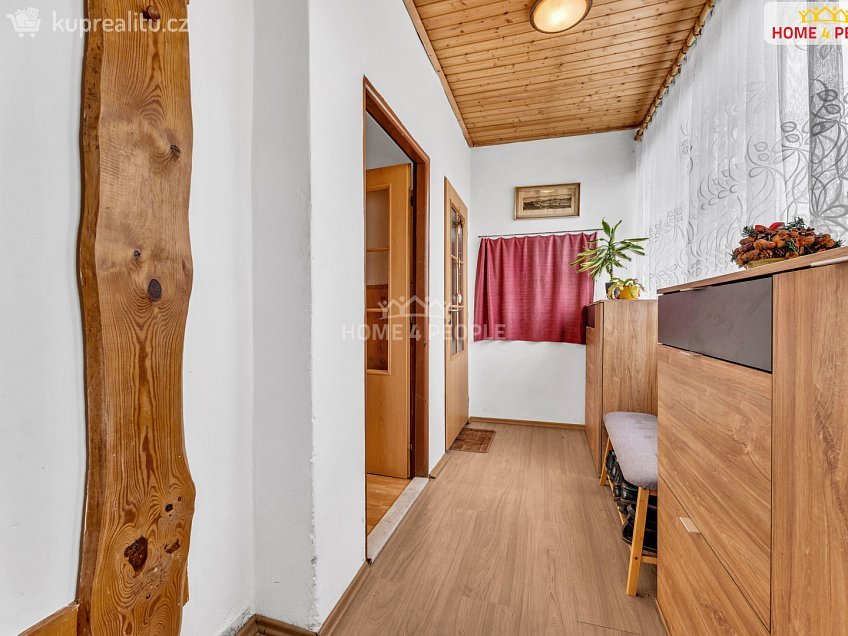 Prodej  rodinného domu 195 m^2 K Orionce, Praha 12 