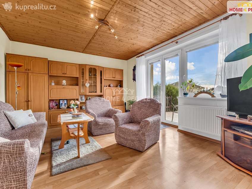 Prodej  rodinného domu 195 m^2 K Orionce, Praha 12 