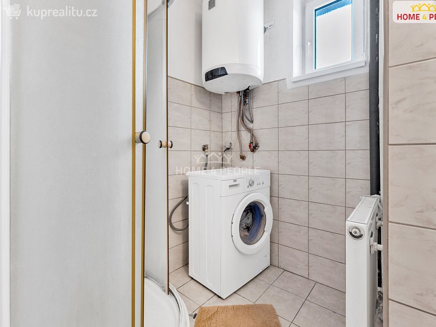 Prodej  rodinného domu 195 m^2 K Orionce, Praha 12 