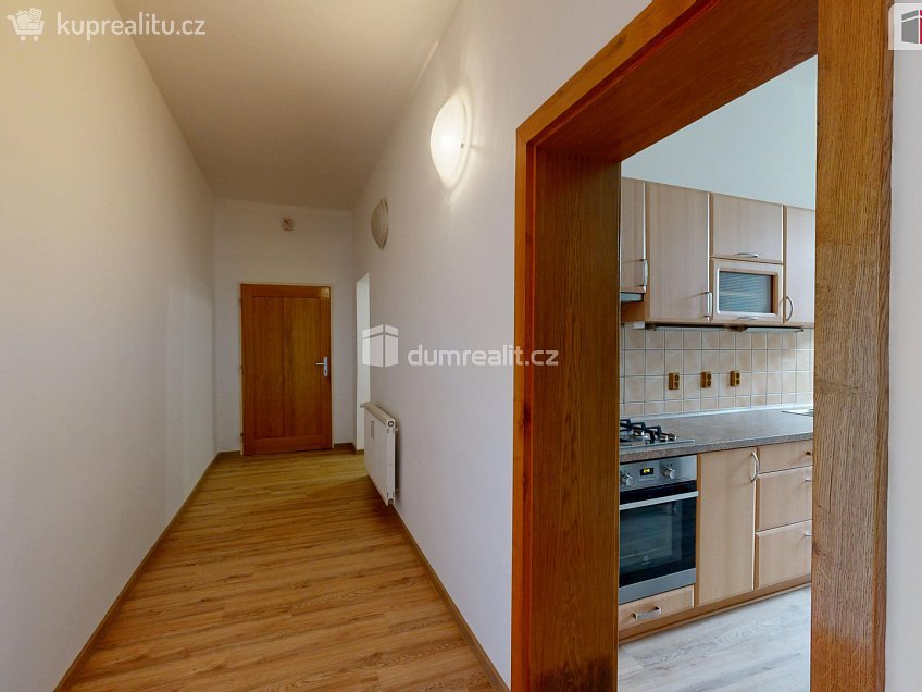 Pronájem bytu 2+1 70 m^2 Nákladní, Opava 