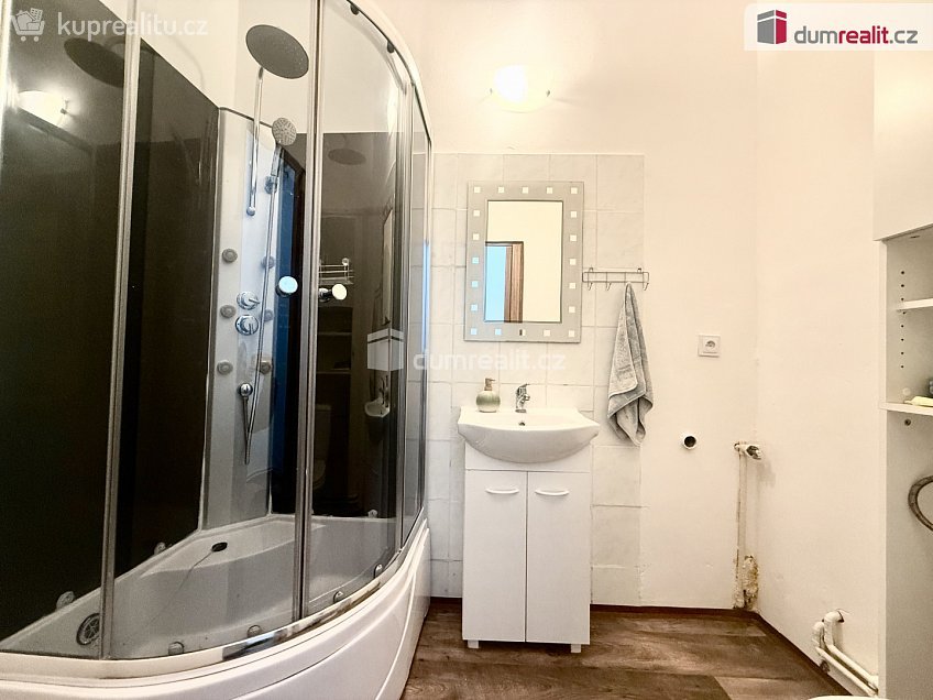 Pronájem bytu 1+1 32 m^2 Trmice, Trmice 