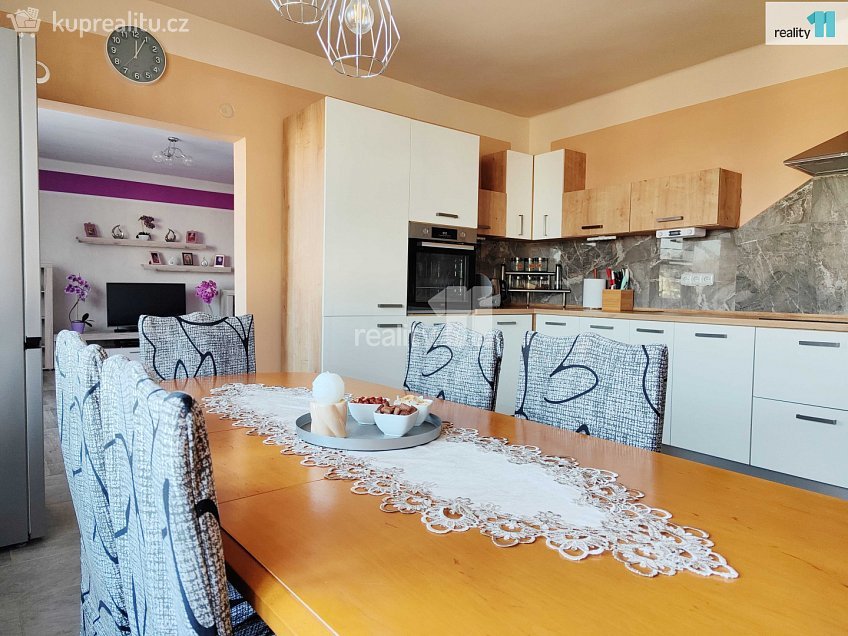 Prodej bytu 5 a více 223 m^2 Chlumec nad Cidlinou, Chlumec nad Cidlinou 