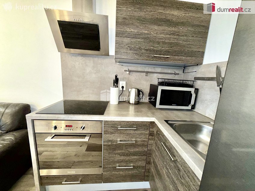 Pronájem bytu 2+kk 52 m^2 Lesní stezka, Jablonec nad Nisou 