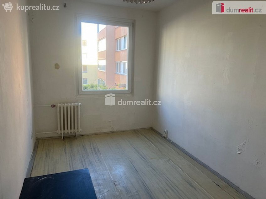 Pronájem bytu 3+kk 64 m^2 Cvikovská, Praha 9 