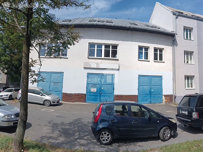 Prodej  komerční reality 1620 m^2 Rovná, Ostrava 