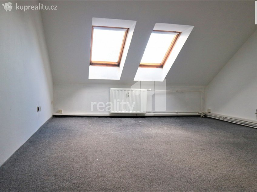 Prodej  komerční reality 1620 m^2 Rovná, Ostrava 