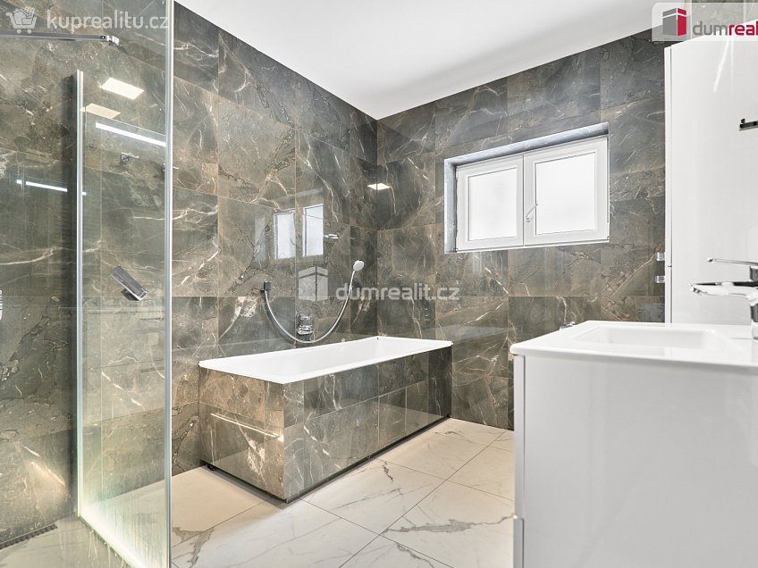 Prodej  rodinného domu 189 m^2 Andělská Hora, Andělská Hora 