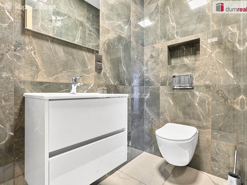 Prodej  rodinného domu 189 m^2 Andělská Hora, Andělská Hora 