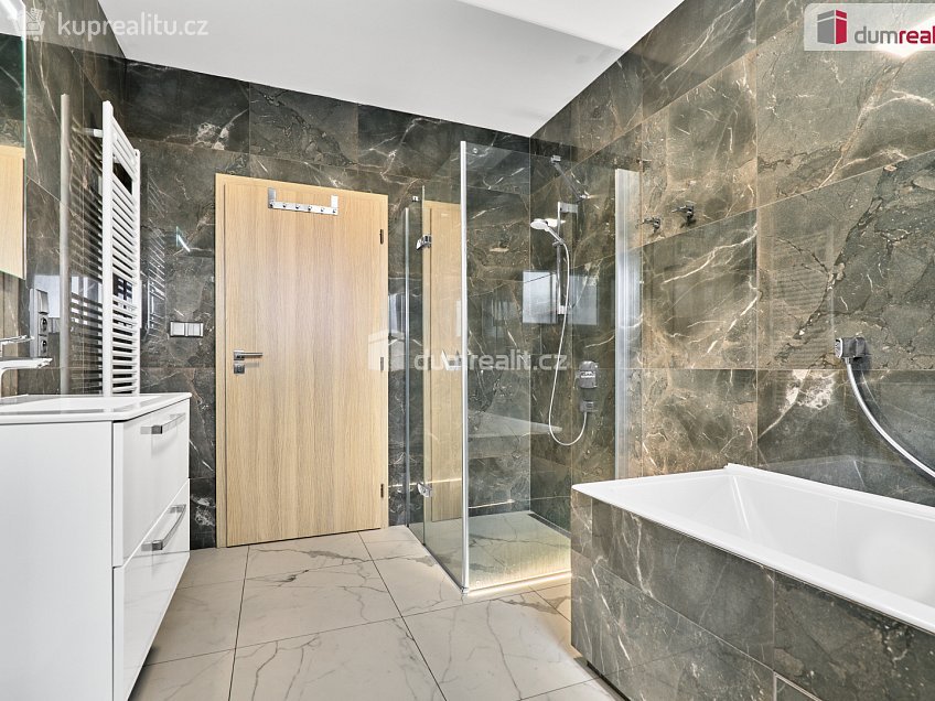 Prodej  rodinného domu 189 m^2 Andělská Hora, Andělská Hora 