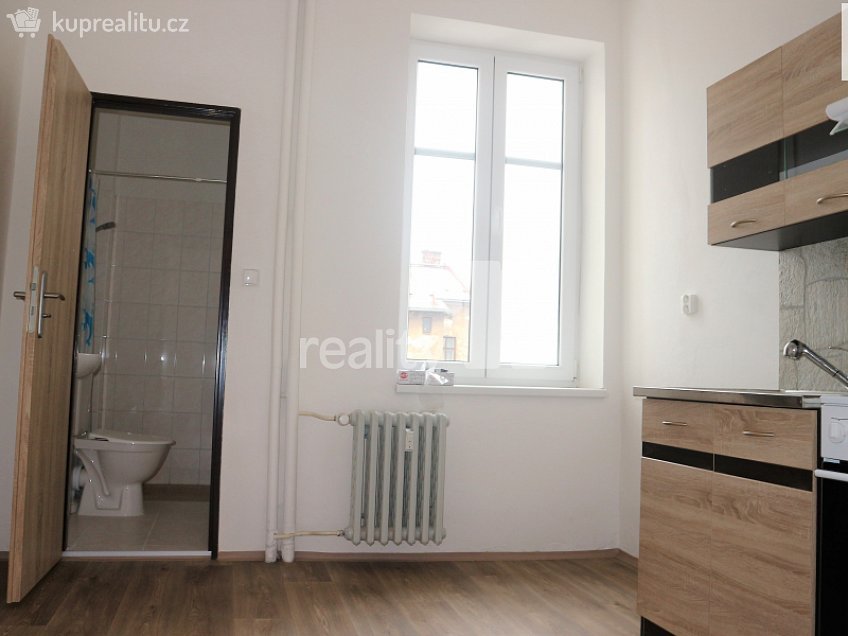 Prodej  činžovního domu 1620 m^2 Rovná, Ostrava 