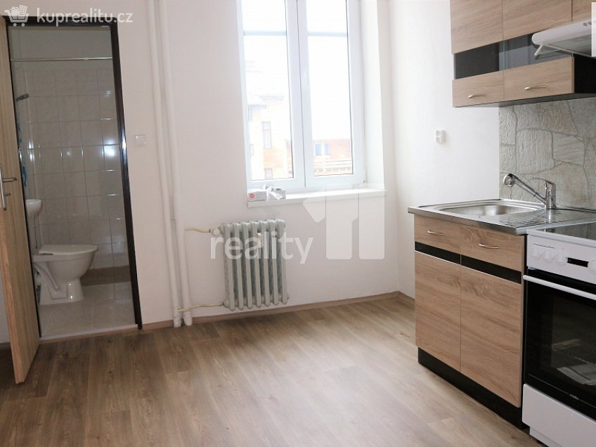 Prodej  činžovního domu 1620 m^2 Rovná, Ostrava 