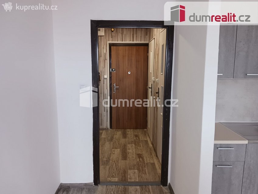 Pronájem bytu 1+kk 29 m^2 Studentská, Karviná 