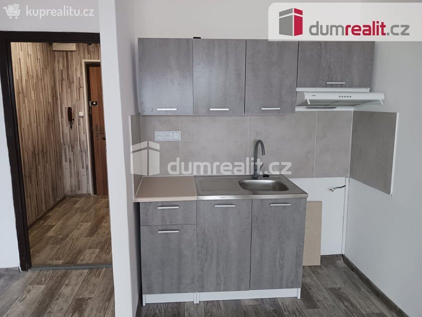 Pronájem bytu 1+kk 29 m^2 Studentská, Karviná 