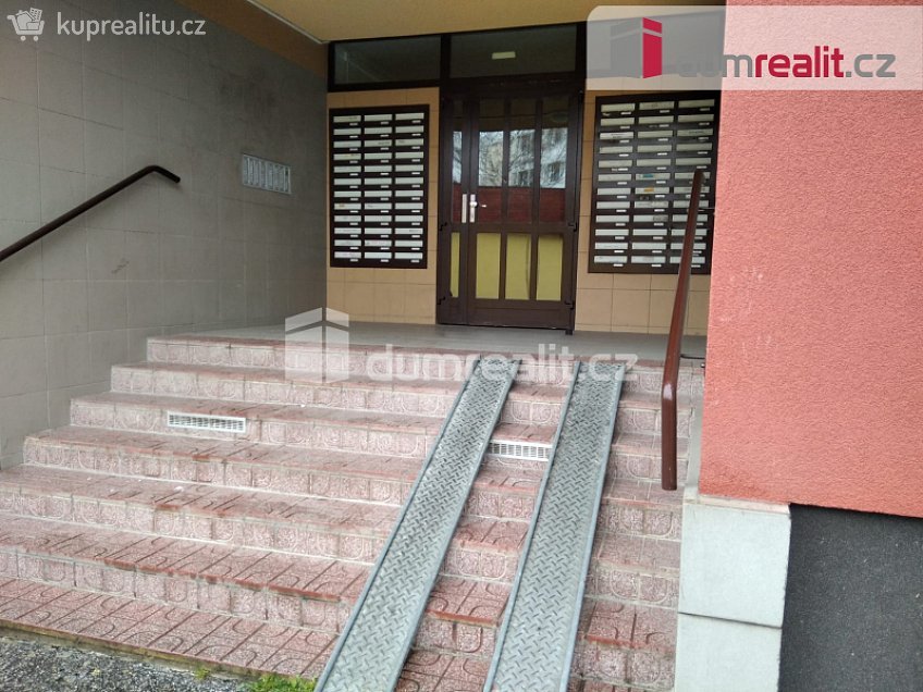 Pronájem bytu 1+kk 29 m^2 Studentská, Karviná 