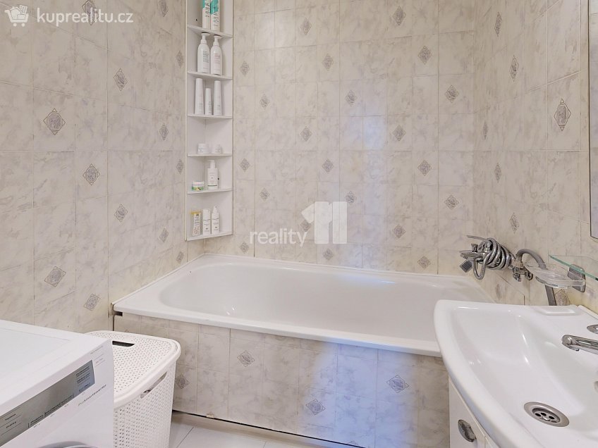 Prodej bytu 3+1 70 m^2 Na Spravedlnosti, Havlíčkův Brod 