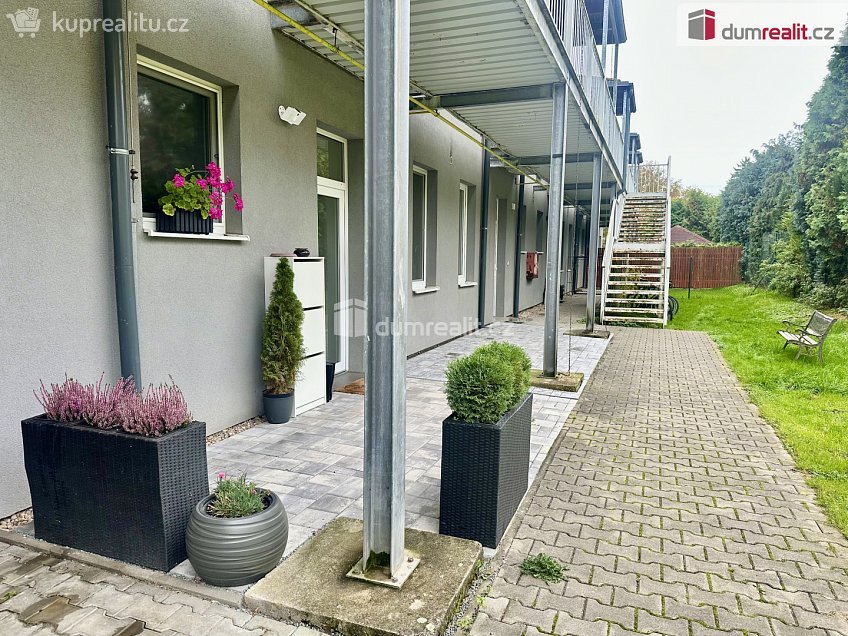 Prodej bytu 3+kk 56 m^2 Polepy, Polepy 