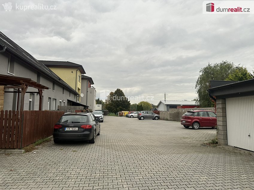 Prodej bytu 3+kk 56 m^2 Polepy, Polepy 