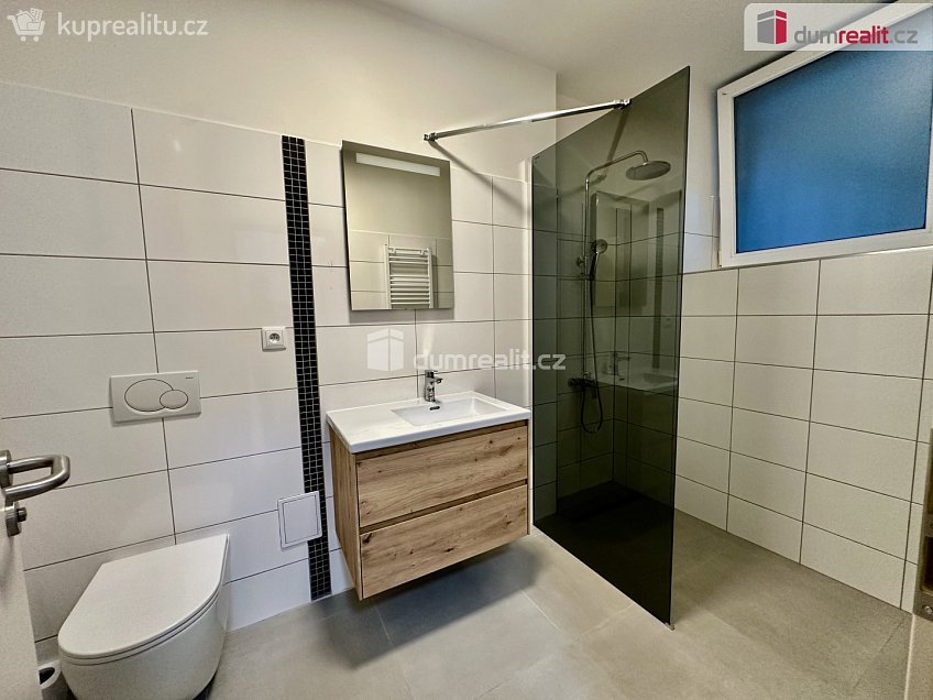 Prodej bytu 3+kk 56 m^2 Polepy, Polepy 