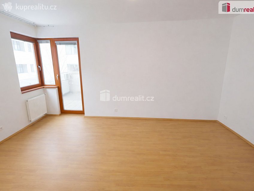 Pronájem bytu 3+kk 78 m^2 Hanusova, Praha 4 