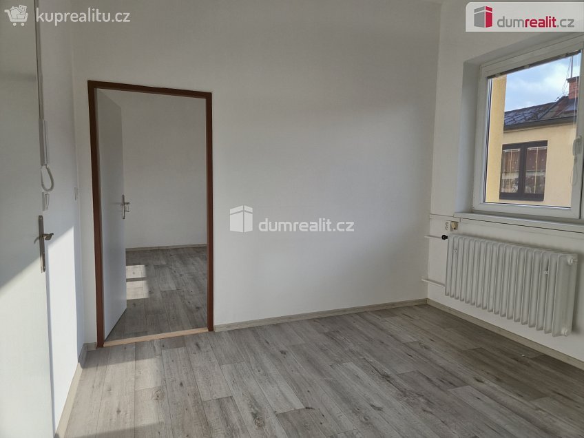 Pronájem  komerční reality 31 m^2 Na Zlaté stoce, České Budějovice 