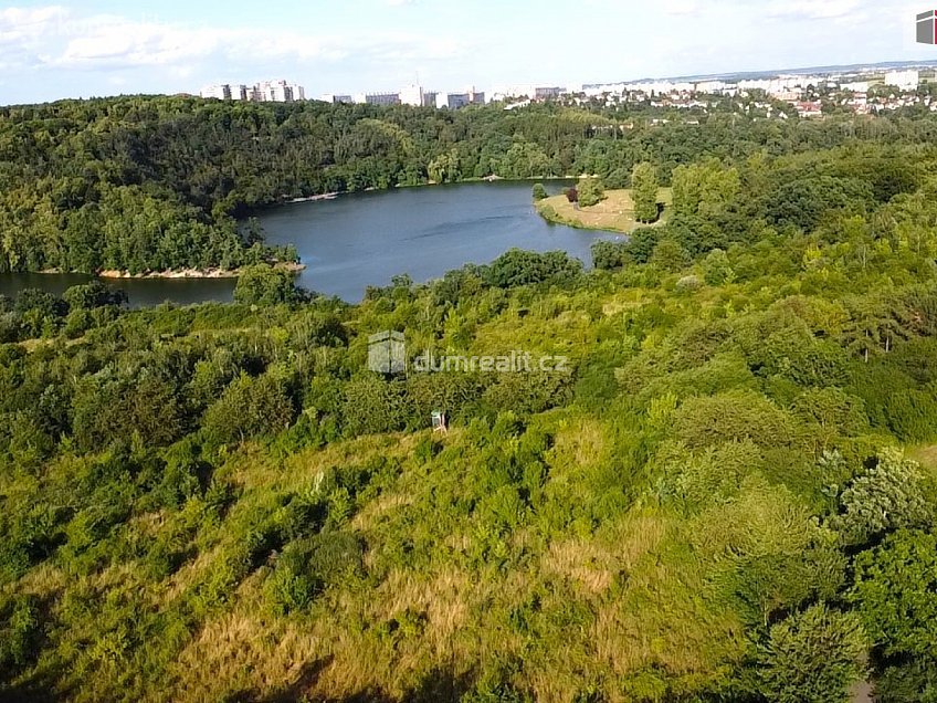 Pronájem bytu 1+kk 32 m^2 Výstavní, Praha 11 