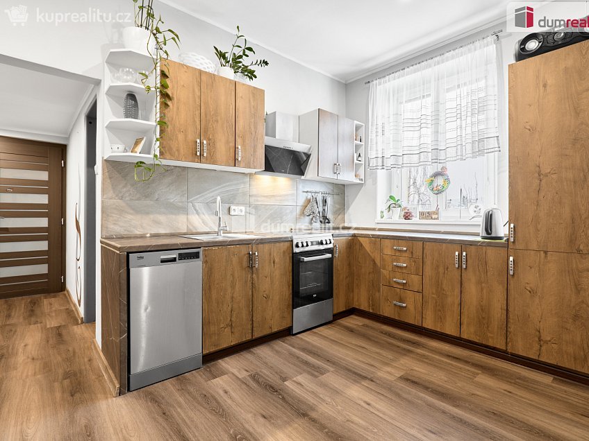 Prodej bytu 3+1 87 m^2 Holečkova, Karlovy Vary 