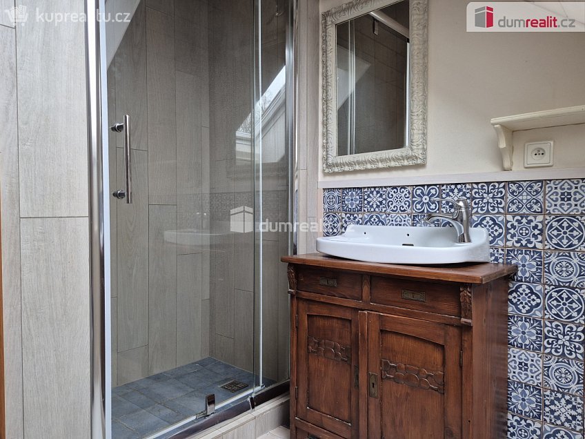 Pronájem bytu 2+1 60 m^2 Kamenný Újezd, Kamenný Újezd 